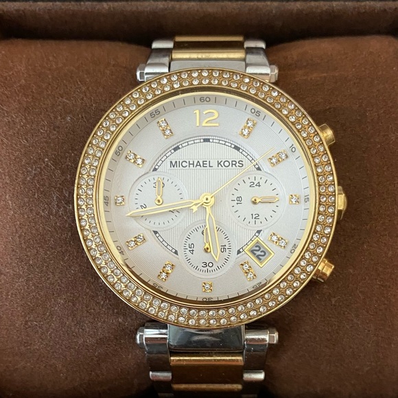 Michael Kors Watch - Picture 2 of 8